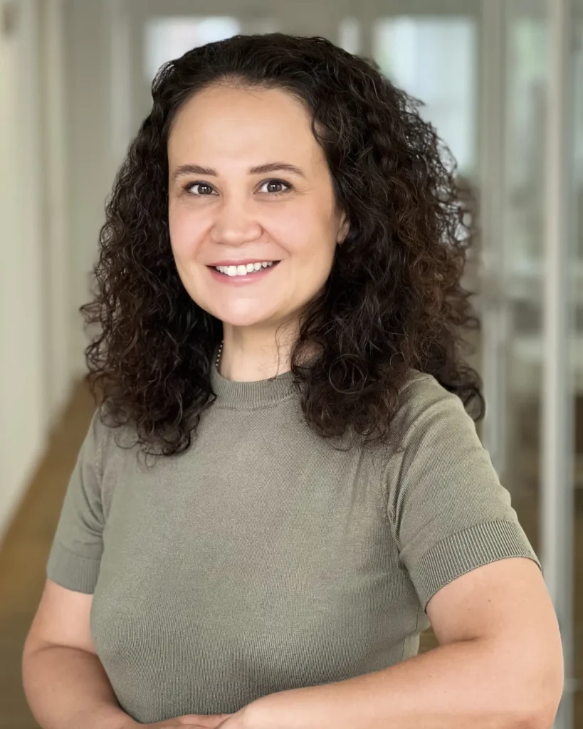 Portraitbild Guelbeyaz Karwandian