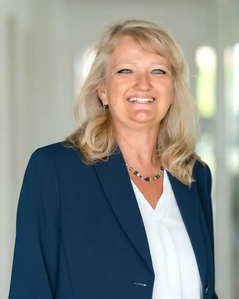 Portraitbild Monika Lettner